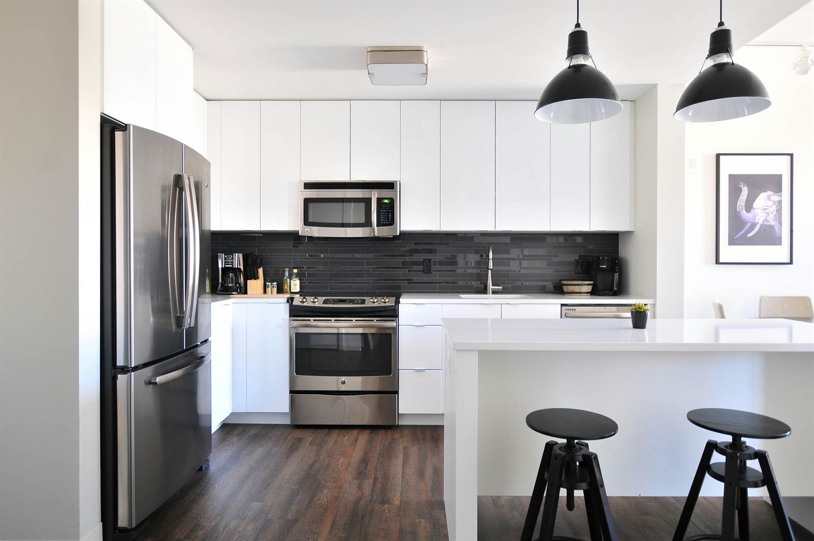 A freshly cleaned home kitchen